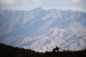 Tash-Rabat - Eki-Naryn 'White Rock Trail' route